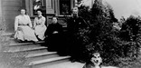 Wanda, Helen, Louie and John Muir with Keeny